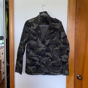Camo Utility Jacket 🖤💚